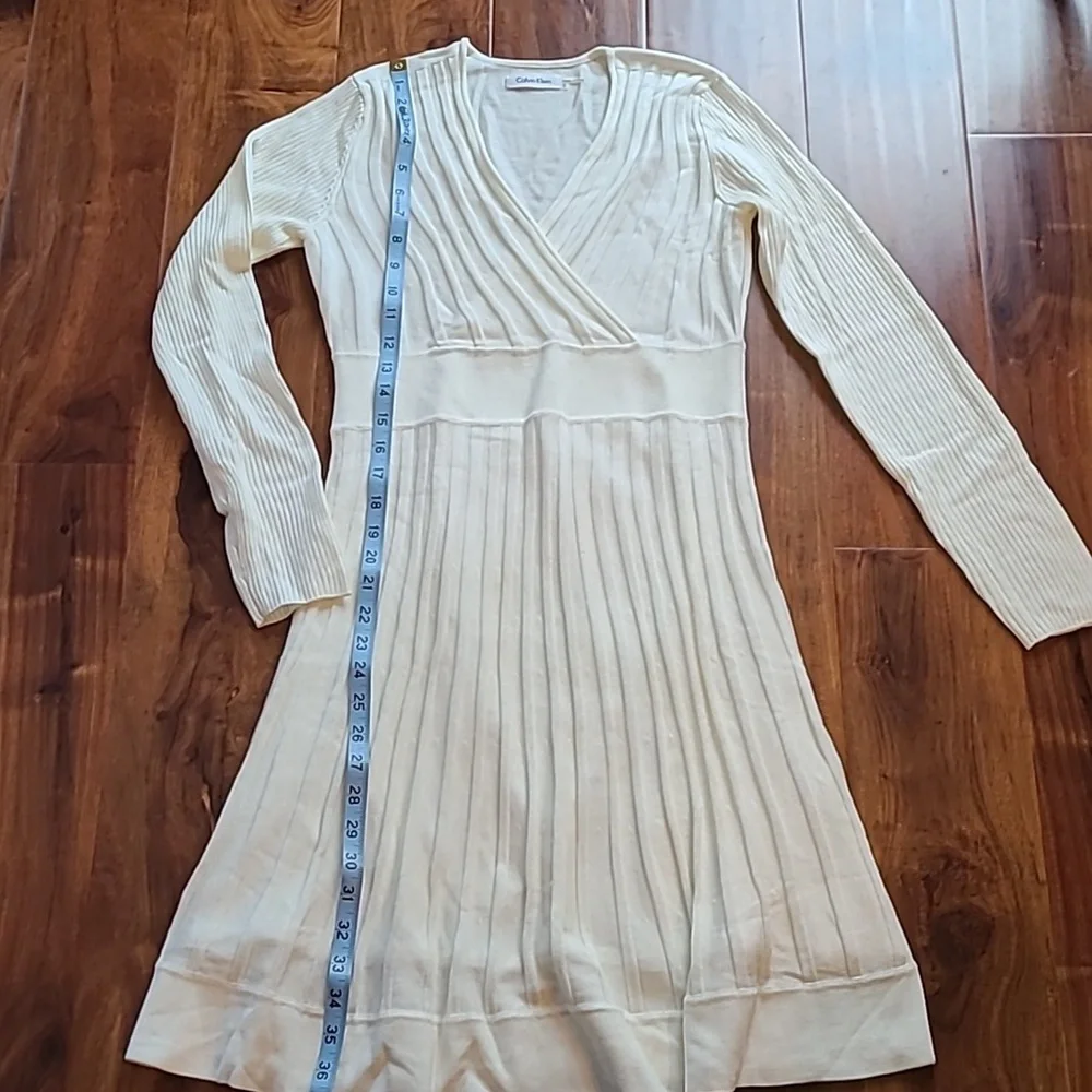 🎉Host Pick🎉 Calvin Klein Ribbed Knit Sweater Dress - Picture 5 of 11